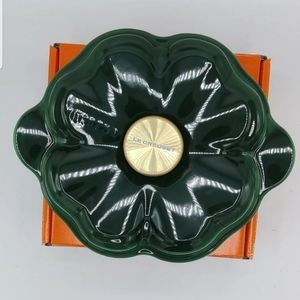 Le Creuset Cast Iron Clover Dutch oven